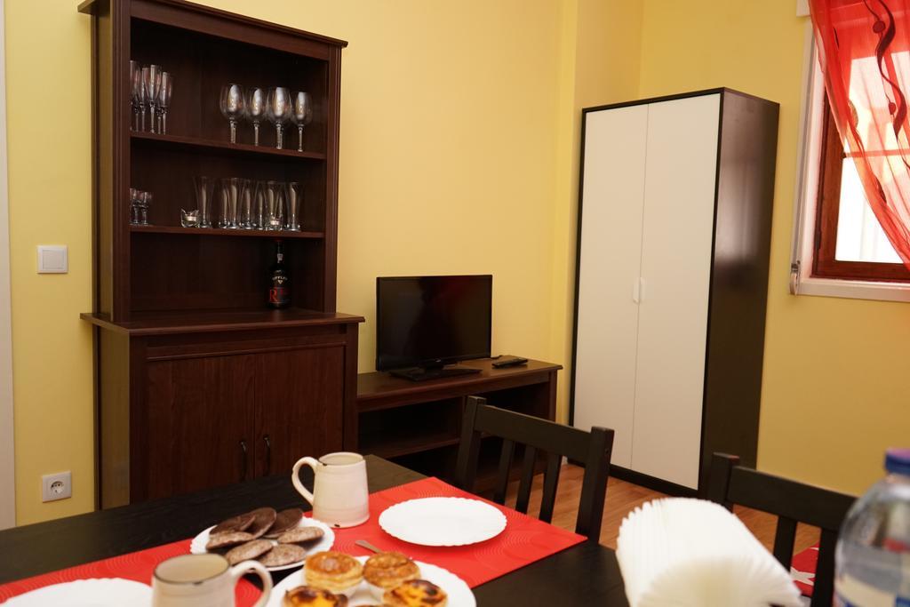 Apartments Luiz I Bridge By Amber Star Rent Віла-Нова-де-Гая Номер фото